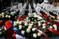 Година след трагедията в Кочани: 63 бели стола - символ на угасналите 63 живота