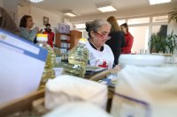 Храни от първа необходимост ще получат над 530 000 души