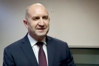 Румен Радев заяви, че има ясна посока за разграждане на олигархичния кръг