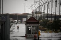 Ракетна атака срещу летището в Багдад рани петима души