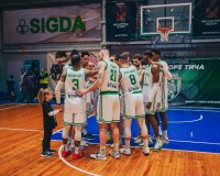 Черно море показа силата си срещу Академик