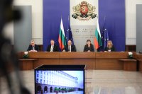 НА ЖИВО: 44 000 души са подали заявления за гласуване в чужбина на парламентарния вот