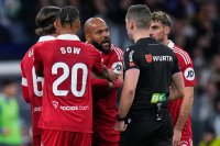 Севиля загуби домакинството си на Валенсия в Ла Лига