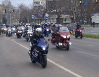 Мотористите в Ямбол откриха мотосезона с внушително шествие