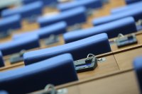 Народното събрание трябва да гласува окончателно удължителния закон за бюджета