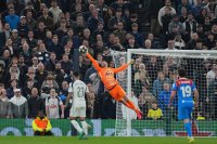 Интер се приближава до трансфер на титулярния вратар на Тотнъм