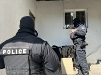 Шестима задържани при специализирана полицейска операция в Шуменско (СНИМКИ)