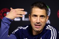 Веласкес: В положителна серия сме, но остават още девет мача