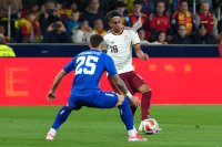 Барселона настоя Ямал да бъде съхранен от националния отбор на Испания