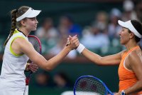 Рибакина срещу Пегула на четвъртфиналите в Маями