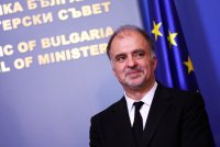 Министърът на културата Найден Тодоров е разпоредил проверка по казуса с Иво Аръков