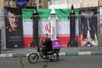 САЩ подготвят финален удар срещу Иран?