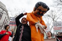 Мадуро отново пред американски съд: 92-годишен съдия-ветеран отказа да прекрати делото по искане на защитата