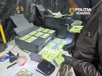 Румънската полиция разпространи кадри на разкритата фабрика за фалшиви евро