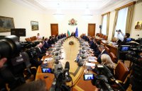 Андрей Гюров: Правителството устоява на атаки, които звучат като част от кампанията