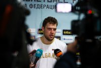 Олимпиакос тренира при закрити врата в София, отмениха среща на Везенков с фенове