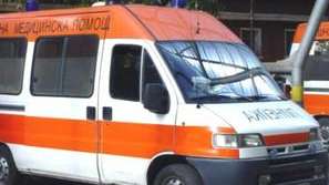 Тежко остава състоянието на мъжа, поразен от волтова дъга на границата