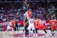 Апоел остави без аргументи шампиона на Евролигата (ВИДЕО)