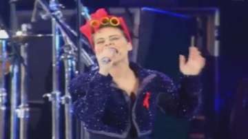 Лиса Стенсфийлд на 60 години