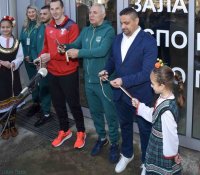 Христо Стоичков откри "Зала на спортната история" в Етрополе