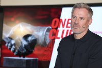 Джейми Карагър разкритикува остро тактиката на Слот след тежката загуба на Ливърпул в Париж