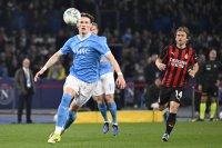 Наполи надви Милан с късен гол