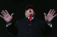 Задочна размяна на реплики между Доналд Тръмп и папа Лъв XIV