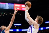 Лаури Марканен ще играе за Финландия в квалификациите за световното първенство