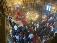 Стотици българи в Истанбул присъстваха на богослужение в Желязната църква "Свети Стефан"