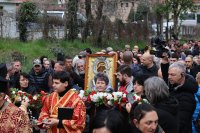 Бачковският манастир събра стотици на традиционното литийно шествие
