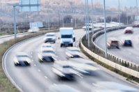 Съмнения за саботаж: Тир блокира тунел &bdquo;Витиня&ldquo; и предизвика километрични задръствания към София (ОБЗОР)