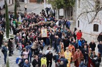 Литийното шествие в Бачковския манастир: По традиция изнесоха чудотворната икона на Света Богородица