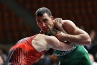 Семен Новиков се класира на полуфинал на европейското първенство по борба