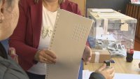 За първи път незрящите гласуваха с тактилна бюлетина у нас
