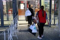 Часове чакане и напрежение при обработката на изборните протоколи в Русе