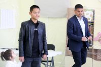 Радостин Василев: Вярвам, че моделът, от който се опитваме да се откъснем, започва да отстъпва