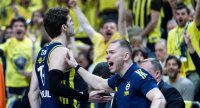 Фенербахче не се огъна срещу непримиримия Жалгирис в плейофите на Евролигата (ВИДЕО)