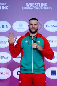 В "Арена спорт" очаквайте: Всичко за българските успехи на еврошампионатите по борба и вдигане на тежести