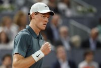 Яник Синер удържа испанец за полуфинал в Мадрид