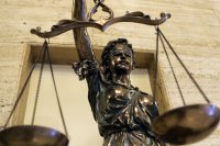 От доживотна на 20 г. затвор: Намалиха присъдата на мъжа от Перник, пребил до смърт жена си Анита