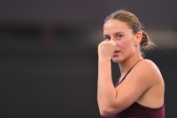 Марта Костюк продължава без загуба на клей