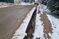 Около 5000 кв.м терен се свлякоха край пътя Пампорово - Смолян