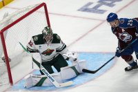 Колорадо поведе с 2:0 победи в плейофната серия от НХЛ срещу Минесота