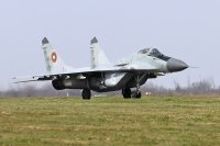 В деня на армията: Как празнуват в авиобаза &bdquo;Граф Игнатиево&ldquo;?