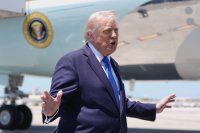 "Развод или временно напрежение": Тръмп обмисля да намали американските военни в Германия