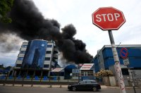 Изоставен склад гори в района на "Балкан Стар" в София