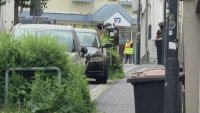 Заложническа криза в Германия приключи без пострадали, но заподозрените се издирват