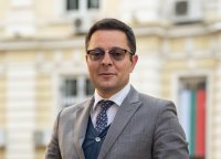 Министърът на икономиката прекрати всички плащания от дъщерните дружества, както и сключване на договори и обществени поръчки