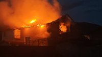 Мълния причини пожар и изпепели къща в Мъглиж