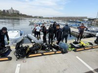 Водолази чистят морето край Созопол